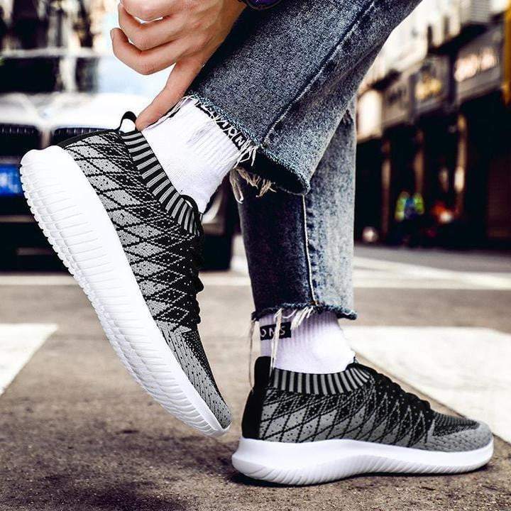 MEN'S ANSHOE SURGE