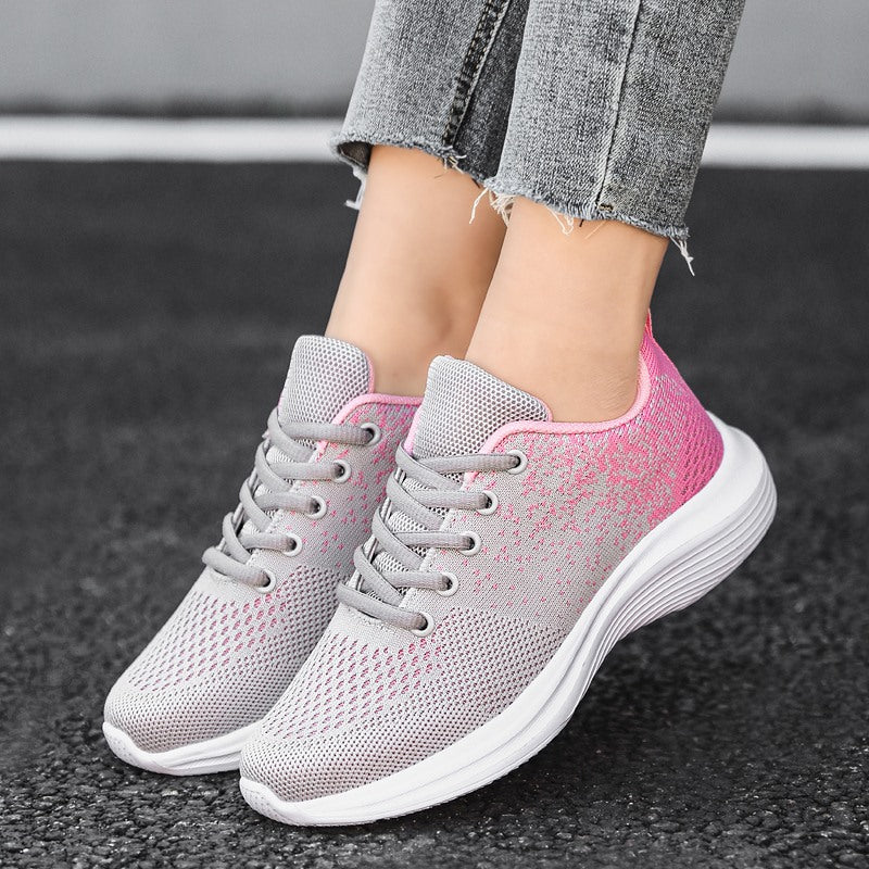 Casual light sports shoes