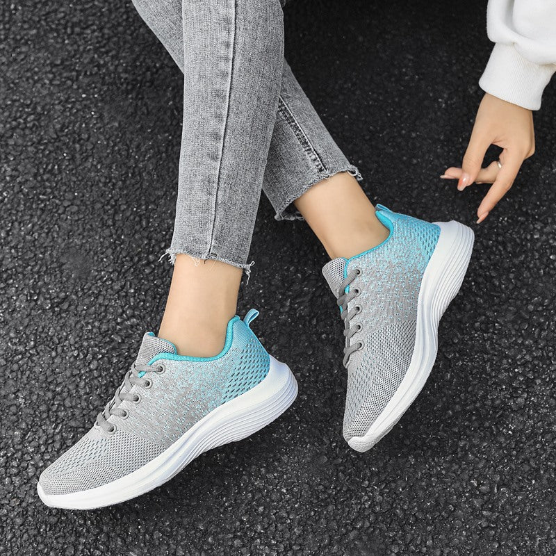 Casual light sports shoes