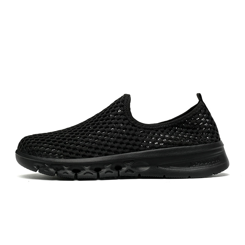 ANSHOE AirMesh Wide-Fit Knit Sneakers in White, catalog detail image