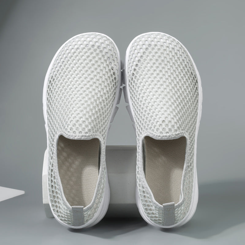 ANSHOE AirMesh Wide-Fit Knit Sneakers in White, catalog detail image